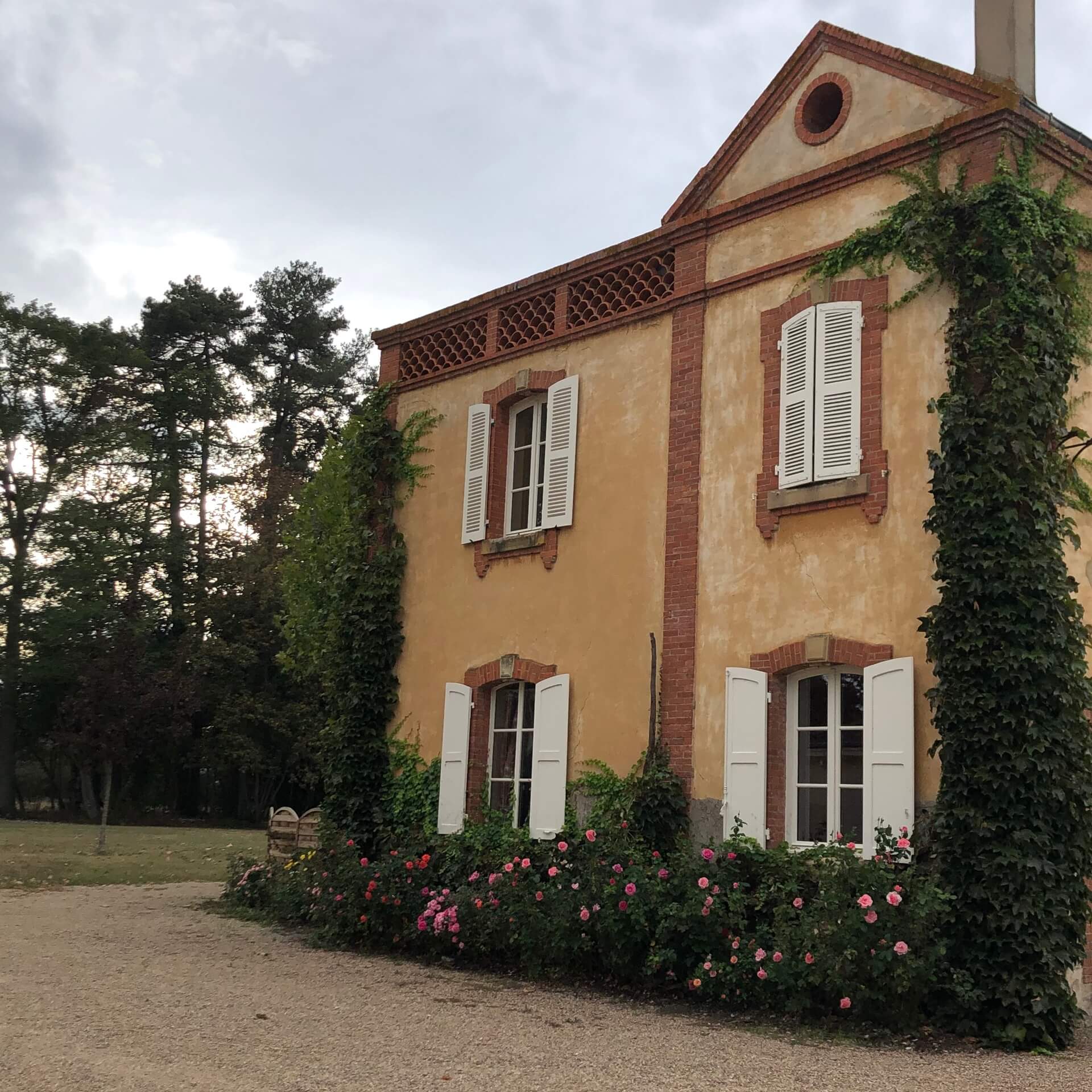 Les Pavillons d'Aymar, vue de l'extérieur